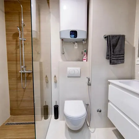 Old Town Heaven 3-bedroom With Balcony