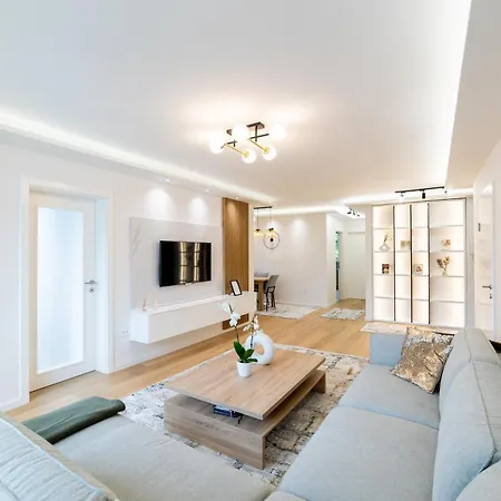 Old Town Heaven 3-bedroom With Balcony Sarajevo