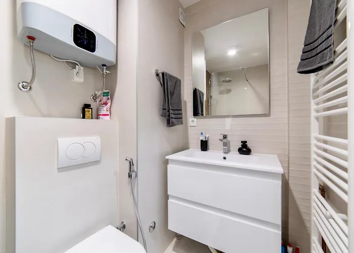 Apartment Old Town Heaven 3-bedroom With Balcony